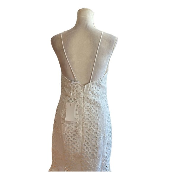 Endless Rose All Over Eyelet Mermaid Dress Floral Open Back V Neck Wedding NWT - Picture 4 of 13